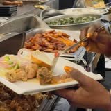 Buffet de plats Poulet & Co
